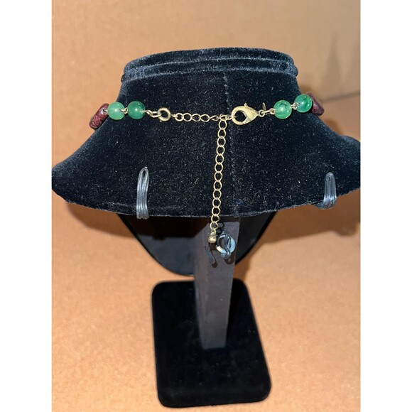 Avon SAQ brass medallion pendant necklace with green and brown beads 18 in VTG - Picture 2 of 3